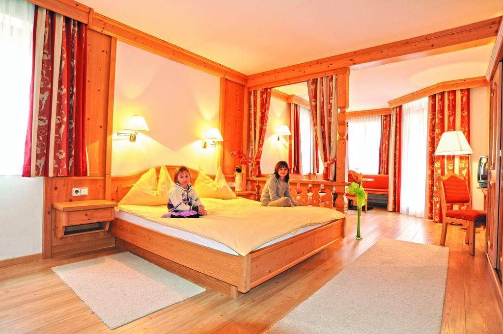 Hotel Loffele Weissbriach Værelse billede